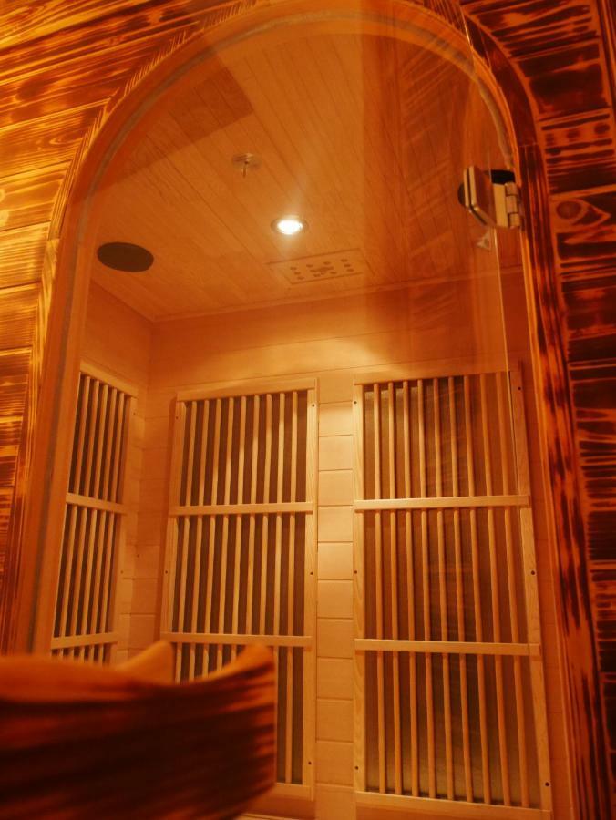 Mas Du Grand Bordes Bed and Breakfast Saint-Laurent-dʼAigouze Exterior foto